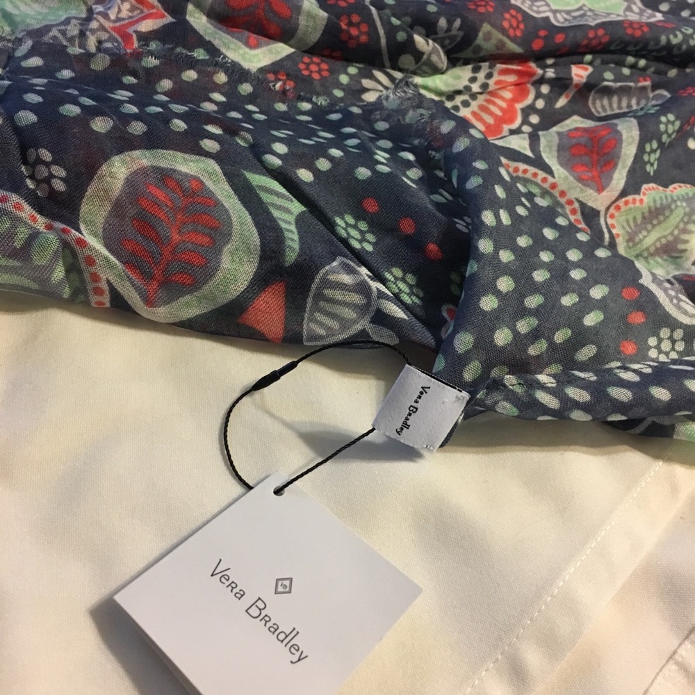 Vera Bradley soft fringe scarf